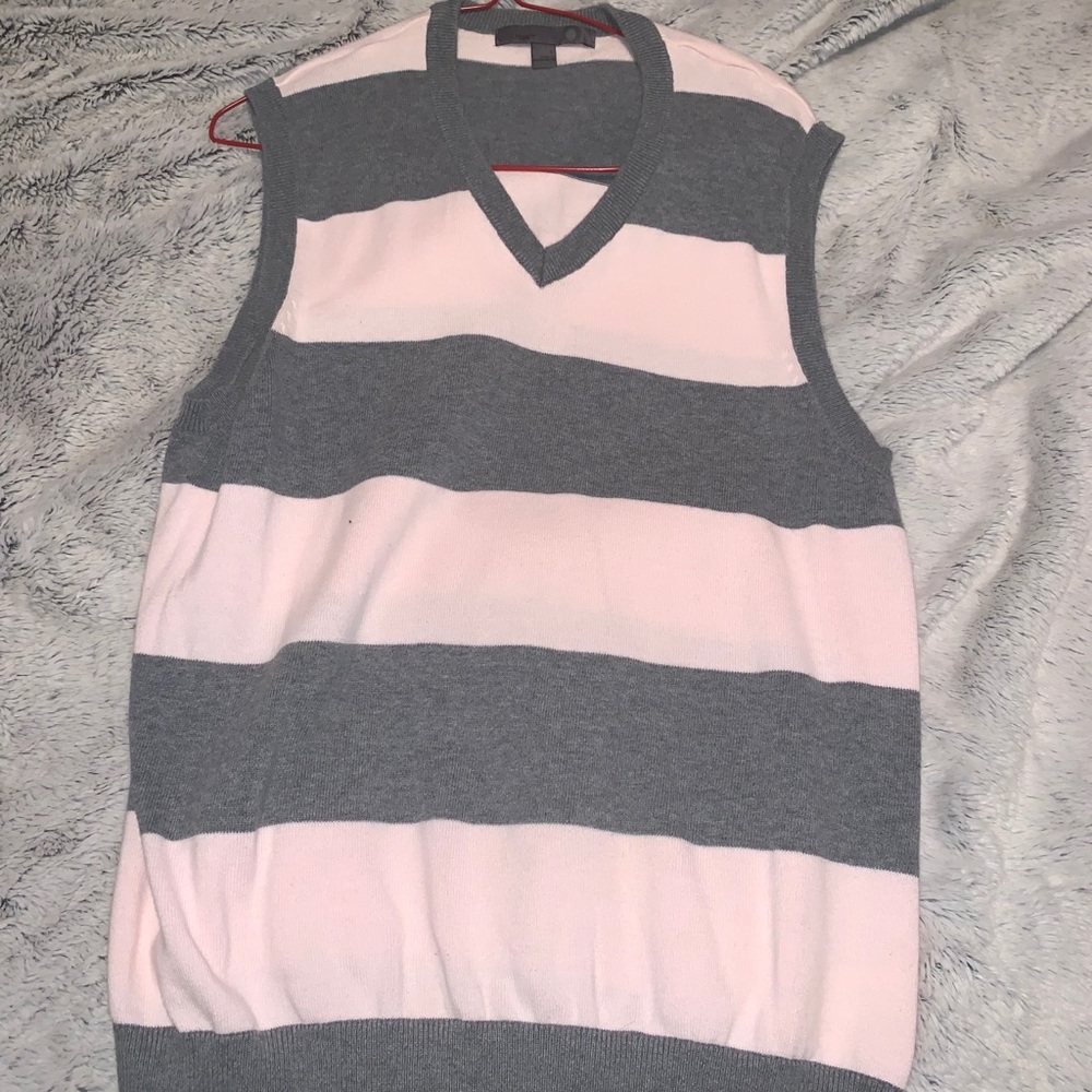 Old Navy sweater vest small pink grey men’s